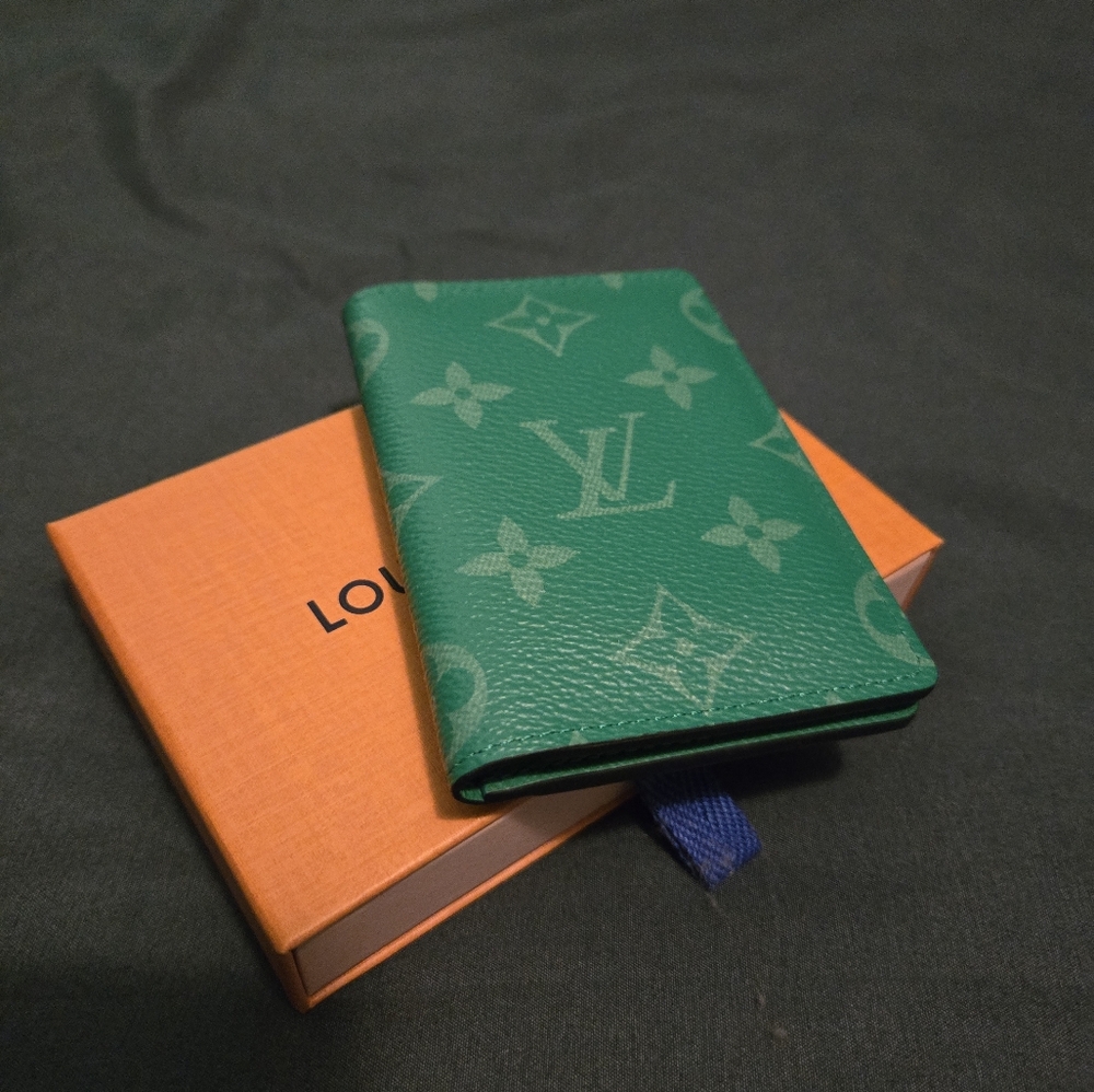 Louis Vuttion pocket organizer